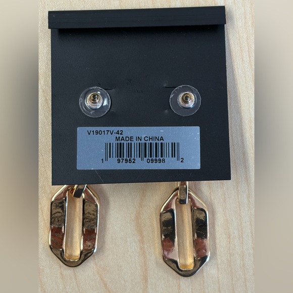 Vince Camuto Gold and Black Link Earrings - Picture 2 of 3